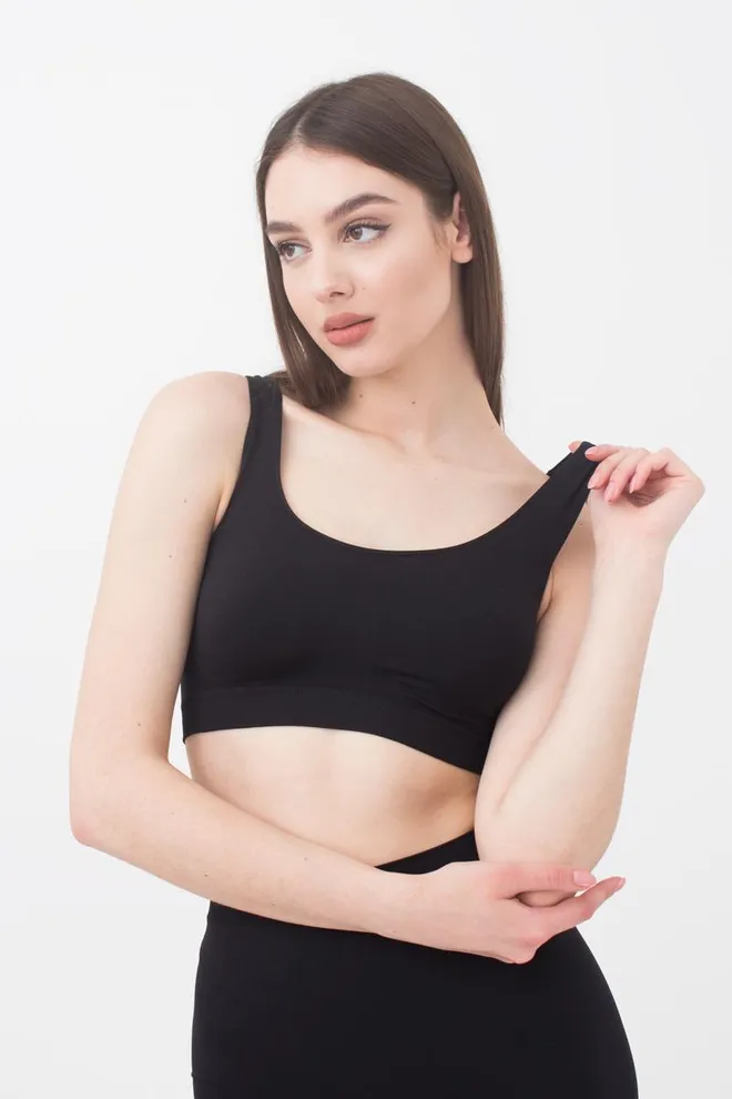 Безшовний топ на широких бретелях Tank top Giulia (black), чорний