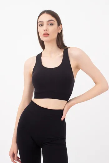 Спортивный бесшовный топ Top energy Giulia (black), черный Спортивный бесшовный топ Top energy Giulia (black), черный