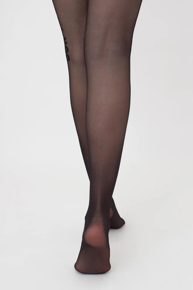 Чулки с надписью на силиконовой резинке Vogue 20 model 2 Giulia (nero)