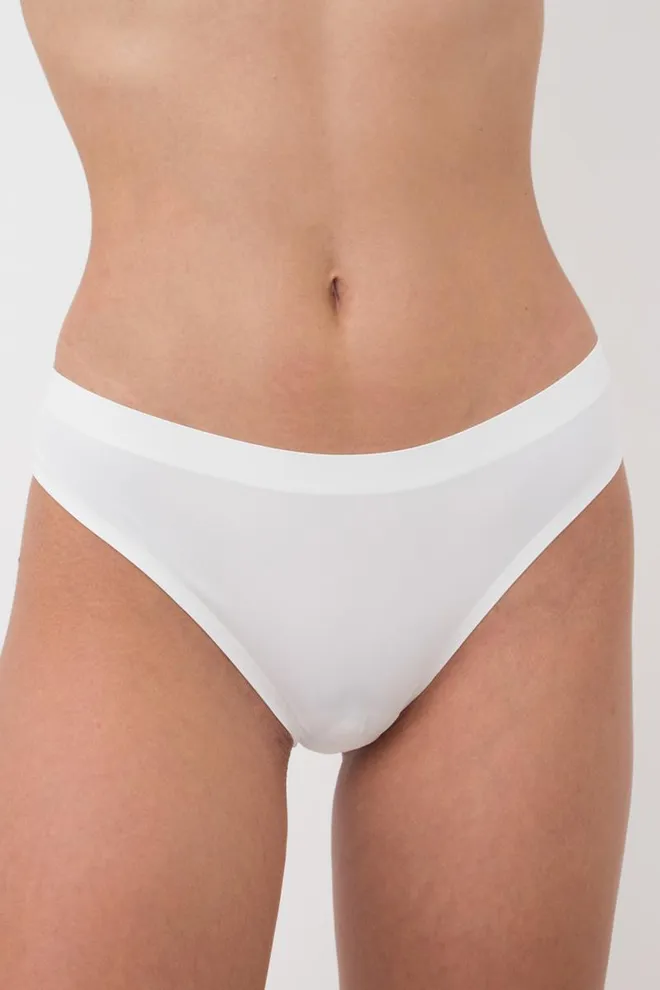 Жіночі труси стрінги Vanessa 2302/20 Giulia (whisper white)