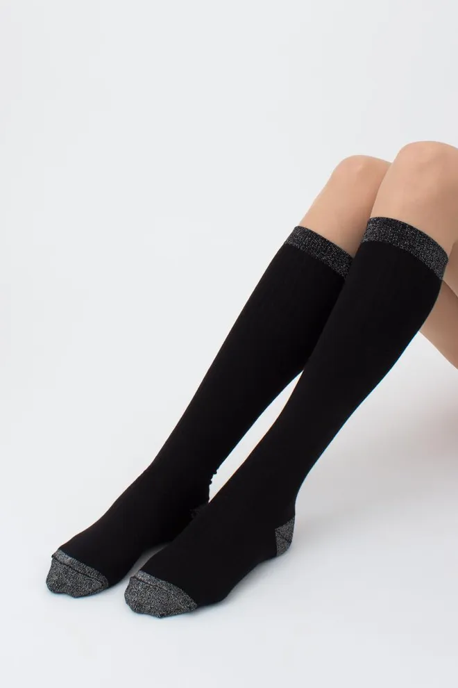 Жіночі блискучі гольфи Wg1 lurex rib 001 Giulia (black/silver metallic)