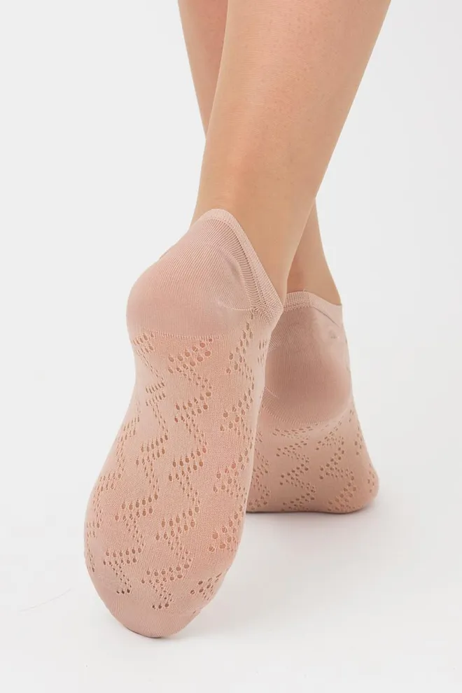 Шкарпетки жіночі невидимі з ажурним малюнком спортивні WS1 Air Pa 001 Giulia (nude)