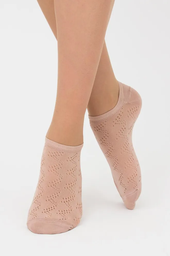Шкарпетки жіночі невидимі з ажурним малюнком спортивні WS1 Air Pa 001 Giulia (nude)