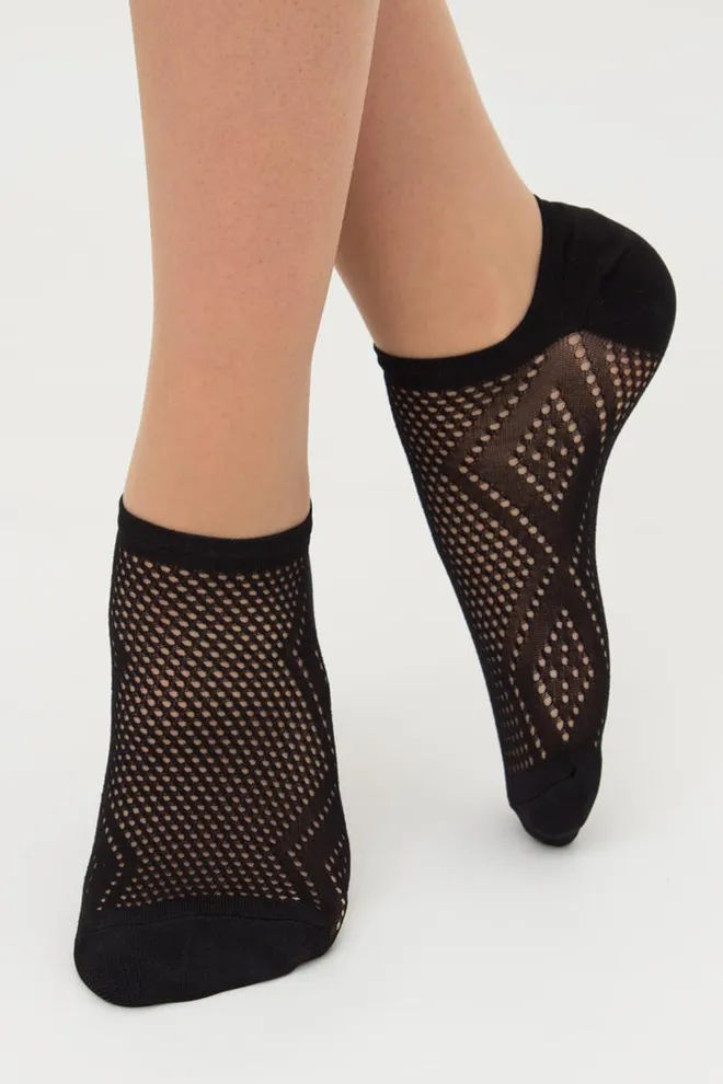 Шкарпетки жіночі невидимі з ажурним малюнком спортивні WS1 Air Pa 005 Giulia (nero)