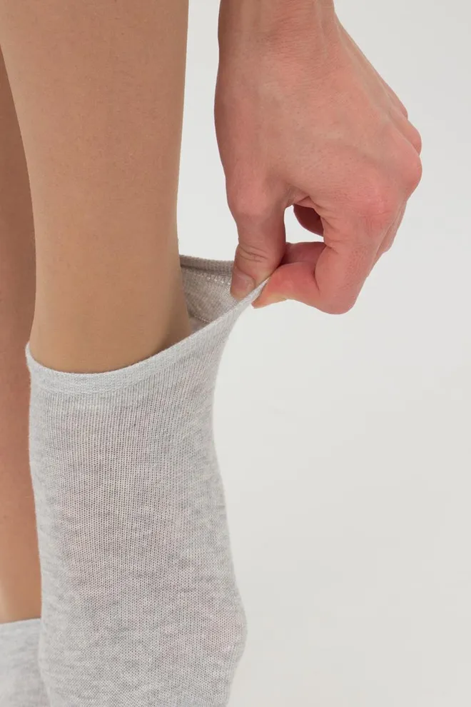 Жіночі короткі шкарпетки з бавовни Ws1 Classic Giulia (silver melange)