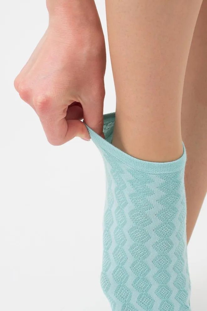 Жіночі короткі шкарпетки з візерунком Ws1 Soft Background 003 Giulia (pastel turquoise)