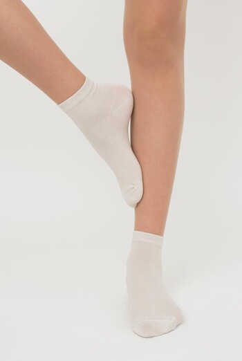 Шкарпетки жіночі Ws2 Classic Giulia (panna) Шкарпетки жіночі Ws2 Classic Giulia (panna)