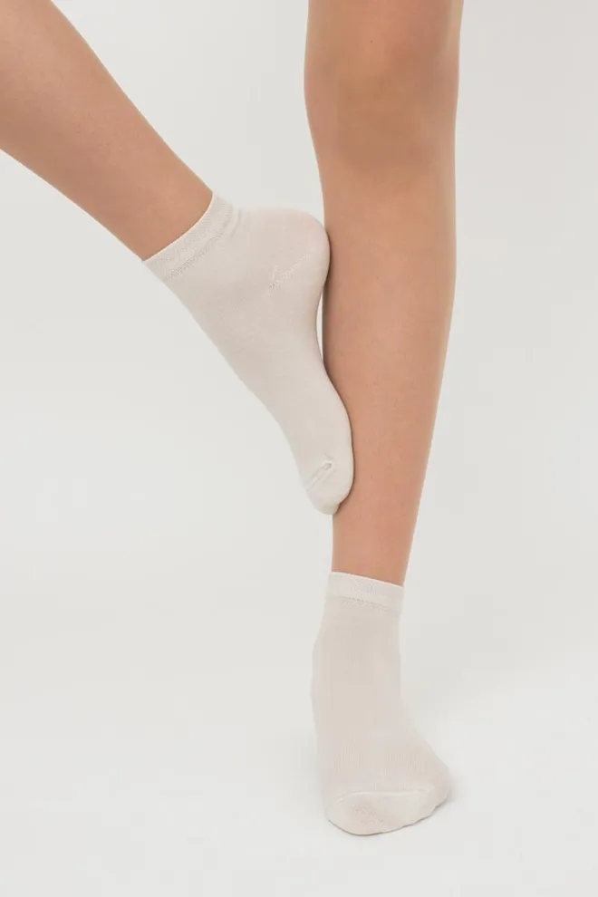 Шкарпетки жіночі Ws2 Classic Giulia (panna)