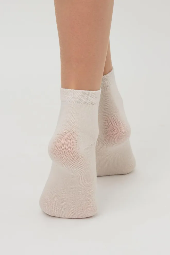 Шкарпетки жіночі Ws2 Classic Giulia (panna)