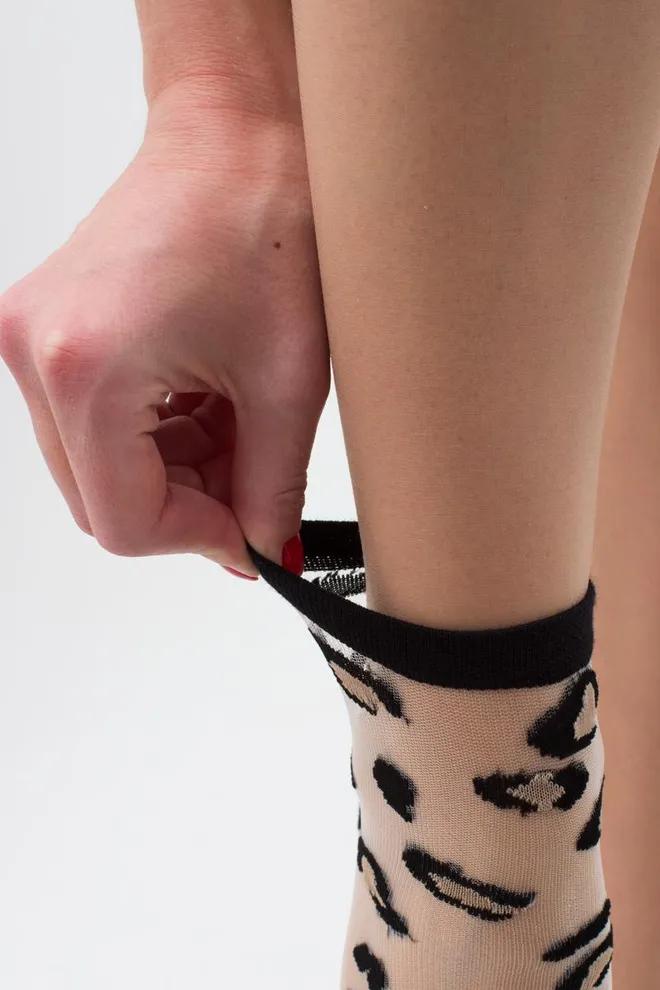 Шкарпетки жіночі класичні Ws2 cristal 070 Giulia (nero)