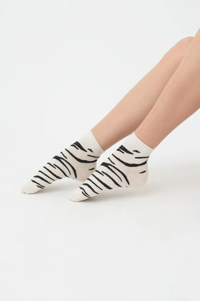 Носки женские классические с принтом WS2 safari 003 Giulia (panna)