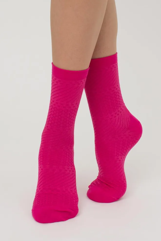 Жіночі високі шкарпетки з фактурним візерунком WS3 BACKGROUND 003 Giulia (fuchia), рожевий