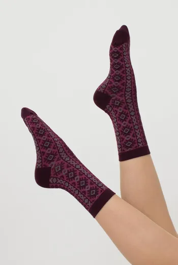 Носки женские классические с узором Ws3 Background 005 Giulia (vintage grape/fuchia) Носки женские классические с узором Ws3 Background 005 Giulia (vintage grape/fuchia)