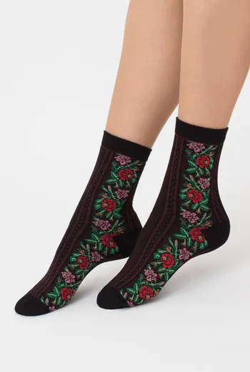 Шкарпетки жіночі класичні з орнаментом Ws3 Background 007 Giulia (black), чорний