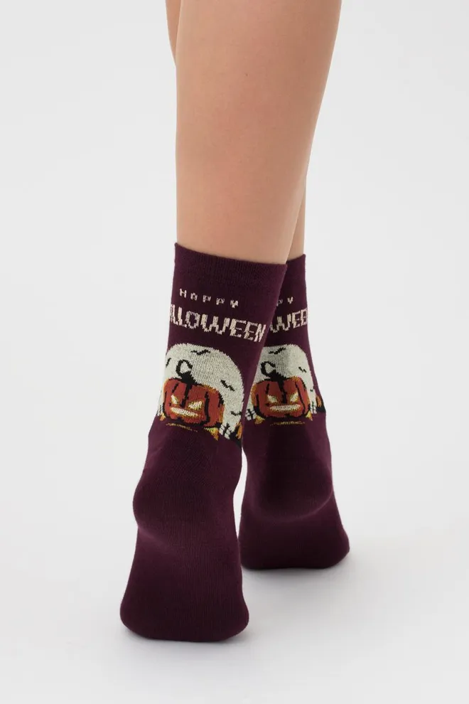 Носки женские классические с принтом WS3 Нalloween 007 Giulia (vintage grape)