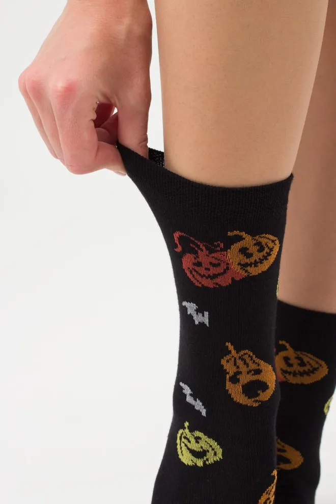 Носки женские классические с принтом WS3 Нalloween 2202 Giulia (black)