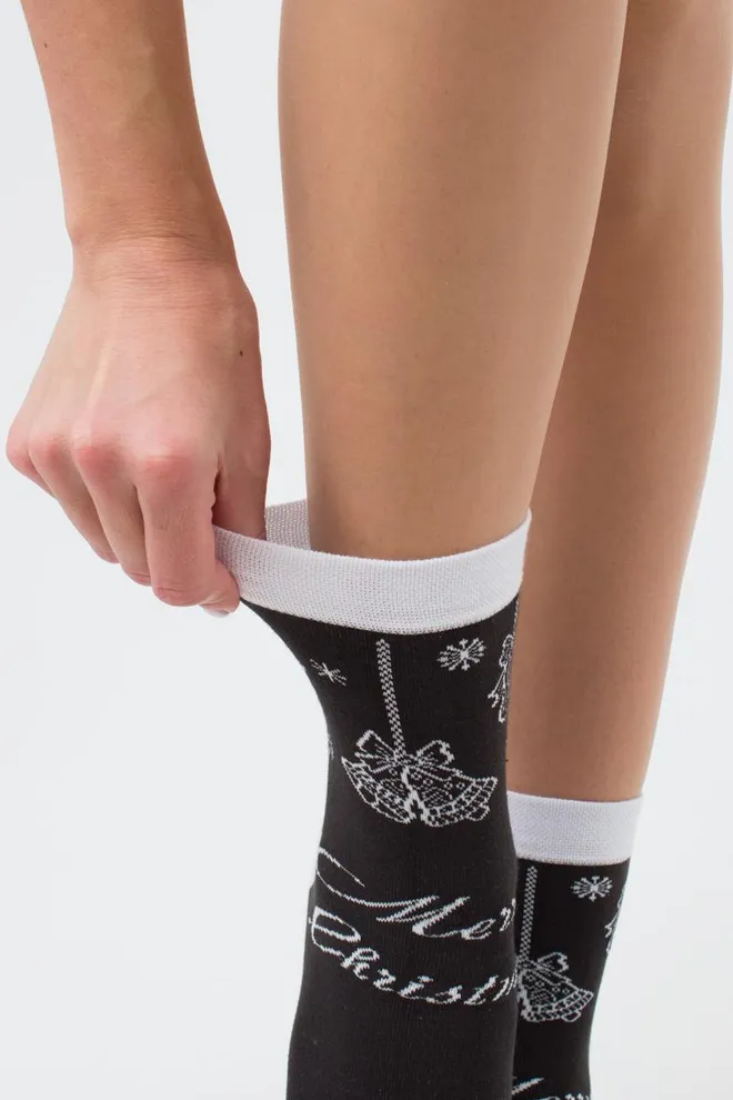 Носки женские классические с новогодним принтом Ws3 New Year 2111 Giulia (pirate black)