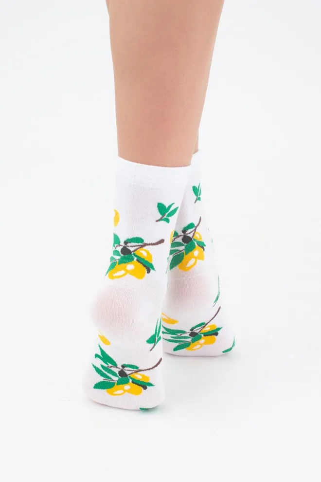 Шкарпетки жіночі класичні з фруктами WS3 soft berry 001 Giulia (white)