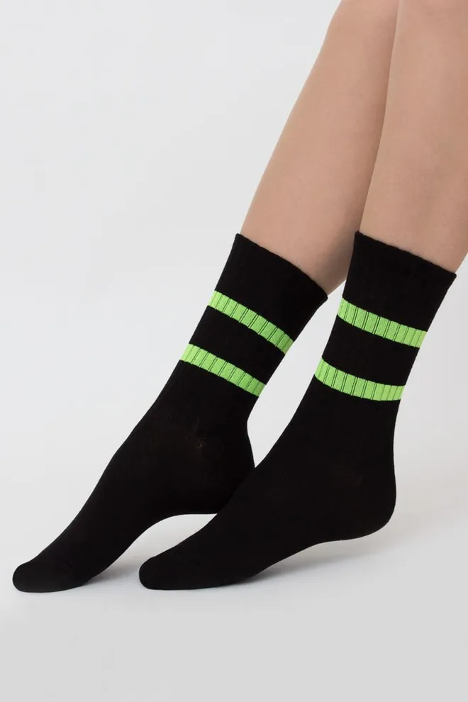Шкарпетки жіночі класичні Ws3 soft neon 002 Giulia (black/yellow)