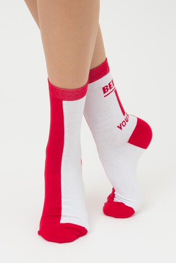 Носки женские высокие с надписью WS3 Text 001 Giulia (white/red) Носки женские высокие с надписью WS3 Text 001 Giulia (white/red)
