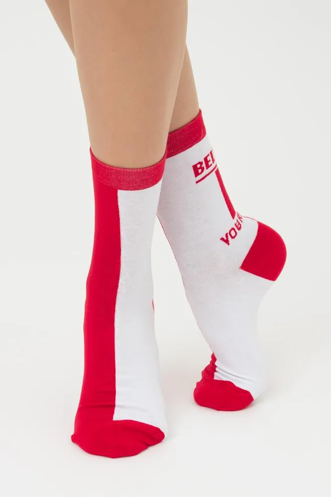 Шкарпетки жіночі високі з написом WS3 Text 001 Giulia (white/red)