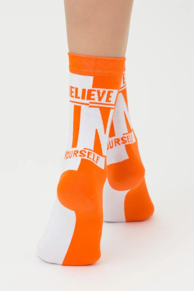 Шкарпетки жіночі високі з написом WS3 Text 001 Giulia (white/orange)