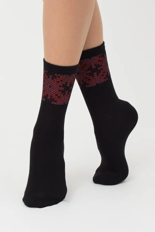 Шкарпетки жіночі класичні з принтом WS3 Ukr 002 Giulia (black/red)