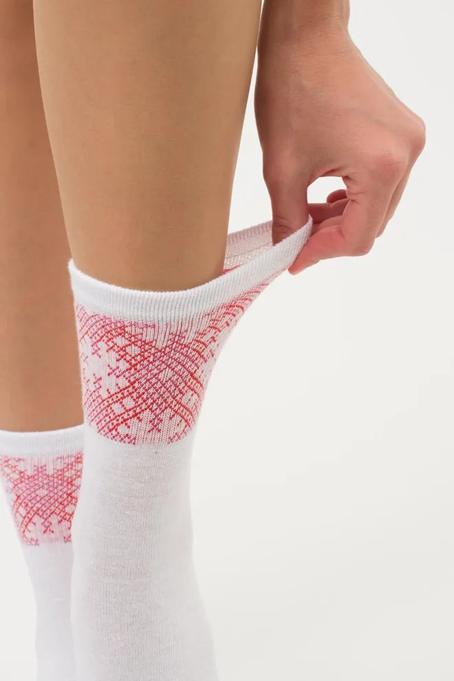 Шкарпетки жіночі класичні з принтом WS3 Ukr 002 Giulia (white/red)