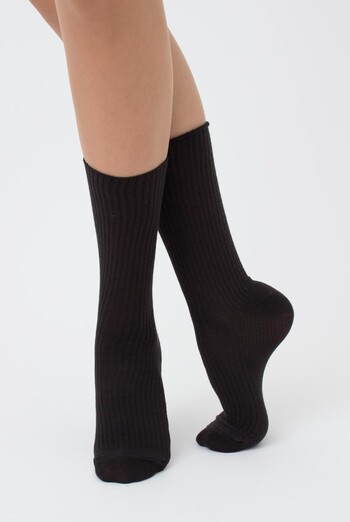 Носки женские высокие в рубчик WS4 rib Giulia (pirate black), черный Носки женские высокие в рубчик WS4 rib Giulia (pirate black), черный