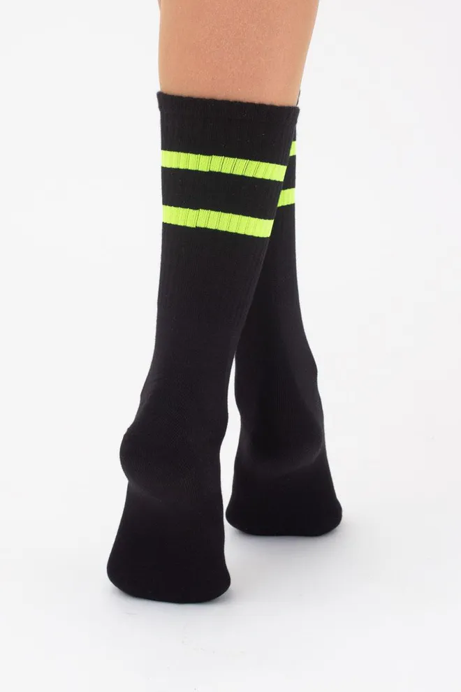 Шкарпетки жіночі високі Ws4 soft neon 002 Giulia (black/yellow)
