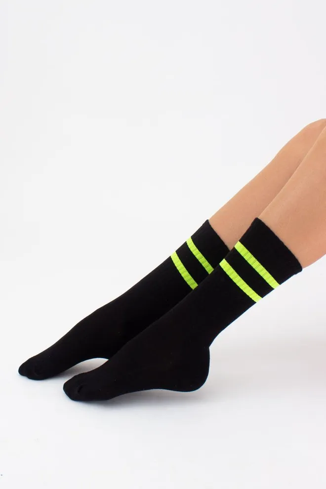 Шкарпетки жіночі високі Ws4 soft neon 002 Giulia (black/yellow)