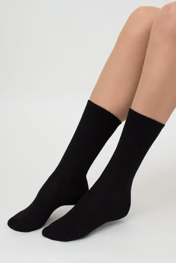 Носки женские хлопковые высокие с резинкой в рубчик Ws4 Strong Classic Giulia (black) Носки женские хлопковые высокие с резинкой в рубчик Ws4 Strong Classic Giulia (black)