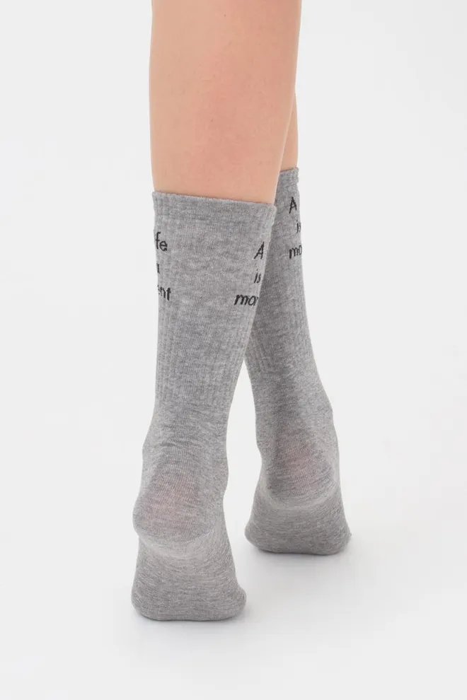 Носки женские высокие с принтом WS4 text strong 008 Giulia (light grey melange)