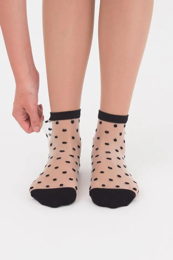 Класичні жіночі шкарпетки прозорі в горошок WSM-004 Giulia (nero)