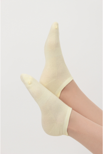 Жіночі спортивні шкарпетки WS1 SUMMER SPORT 001Giulia (light yellow) жовті Жіночі спортивні шкарпетки WS1 SUMMER SPORT 001Giulia (light yellow) жовті
