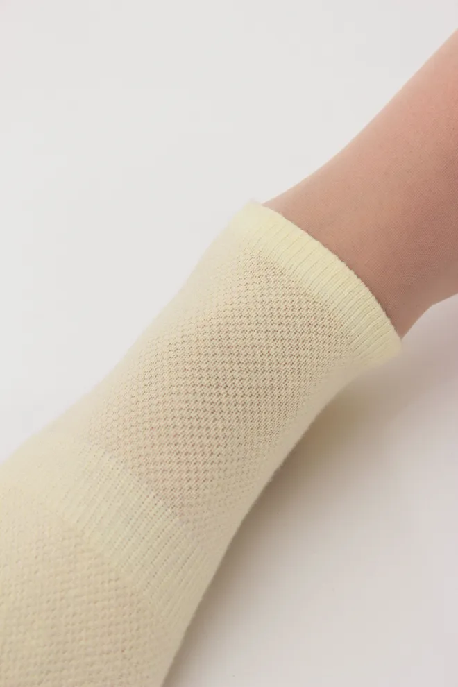 Жіночі спортивні шкарпетки WS1 SUMMER SPORT 001Giulia (light yellow) жовті