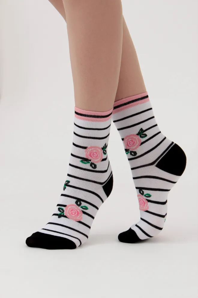 Набір кольорових жіночих шкарпеток WS3 SET 8  Giulia (black/white/geranium) чорний/білий/рожевий