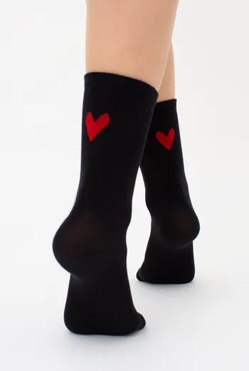 Хлопковые женские носки с сердечком WS3 VALENTINE 2501 Giulia (black), черный