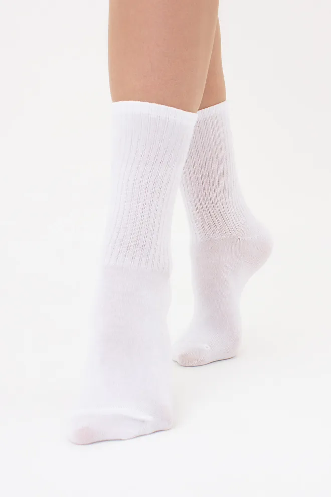 Бавовняні жіночі шкарпетки з сердечком WS3 VALENTINE 2501 Giulia (white), білий