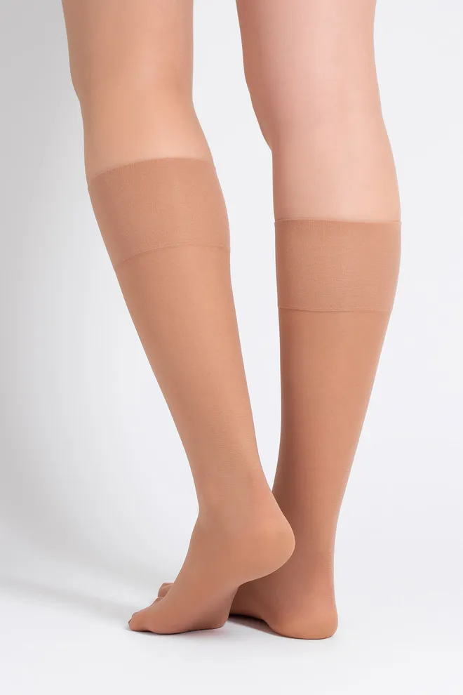 Классические матовые гольфы SOFT MATT KNEE-HIGHS 40 GAMB Giulia (daino), бежевый