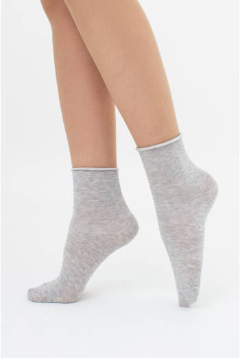 Женские носки классические без резинки WS2 CLASSIC FREE Giulia (silver melange), серый Женские носки классические без резинки WS2 CLASSIC FREE Giulia (silver melange), серый