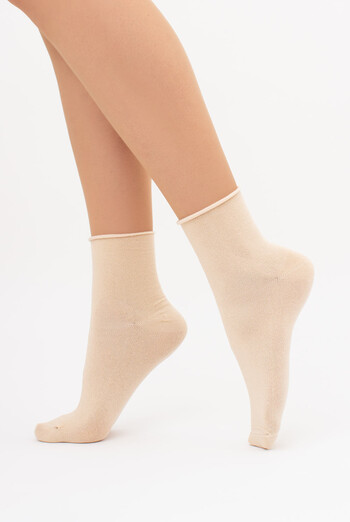 Женские носки классические без резинки WS2 CLASSIC FREE Giulia (sand), бежевый Женские носки классические без резинки WS2 CLASSIC FREE Giulia (sand), бежевый