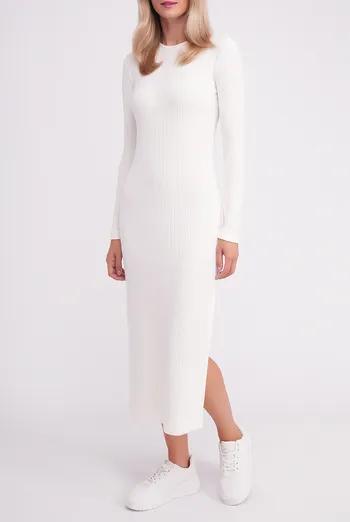 Трикотажное платье в рубчик MOSSLINES 8809/150 Giulia (white dove), белый Трикотажное платье в рубчик MOSSLINES 8809/150 Giulia (white dove), белый