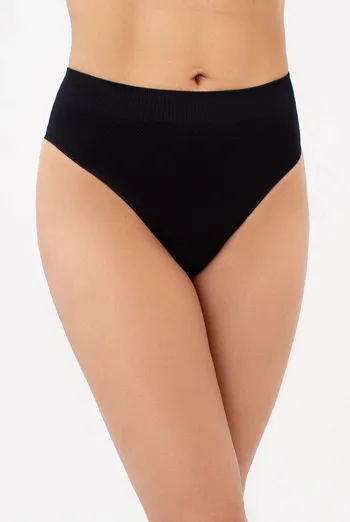 Трусики бразилиана с зернистой текстурой BRASILIAN BRIEFS GRAIN Giulia (black), черный Трусики бразилиана с зернистой текстурой BRASILIAN BRIEFS GRAIN Giulia (black), черный